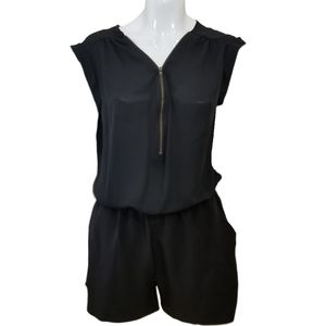 HOST PICK💕 BCX Black zipper front romper